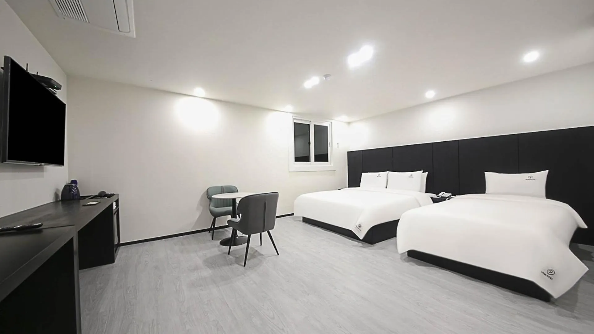 Busan Seomyeon Broa Hotel 0*,