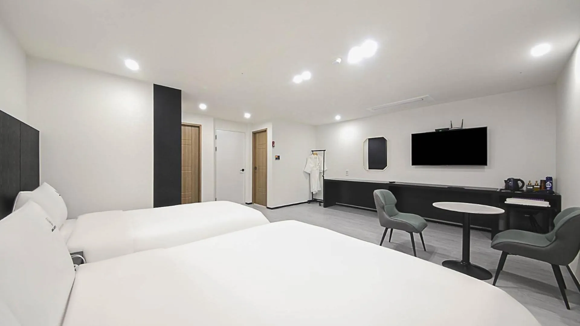 Busan Seomyeon Broa Hotel
