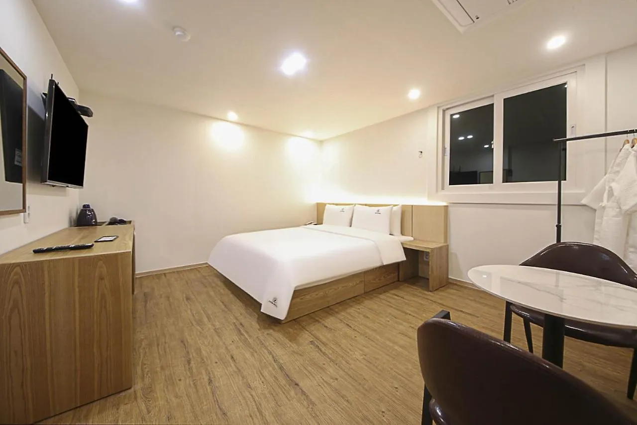 Busan Seomyeon Broa Hotel